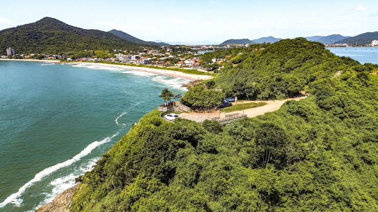 Navegantes abre a semana com 674 vagas de emprego em diferentes áreas
