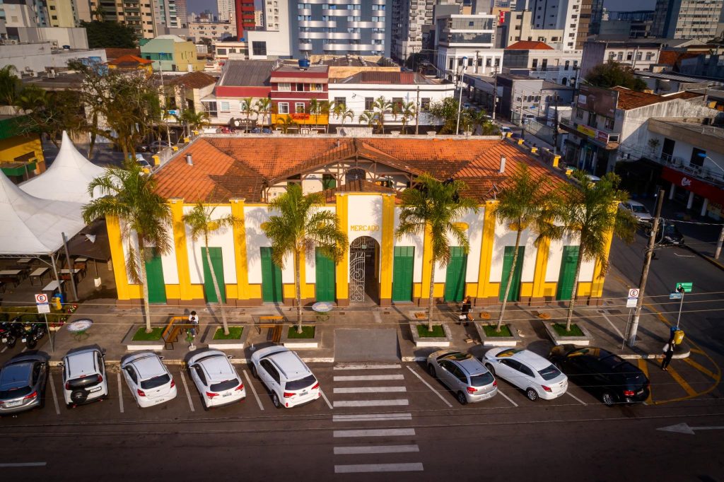 Navegantes inicia a semana com mais de 790 vagas de emprego em diversas áreas